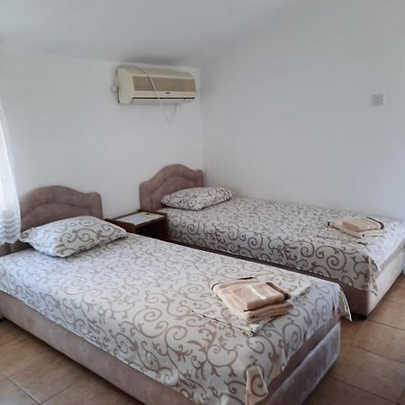 Apartmani Pulic Ülgün Dış mekan fotoğraf